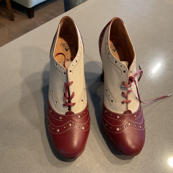 John Fluevog Miracles HEAL Brogued Lace Up Heel Canada 150 size M8 - Picture 2 of 9